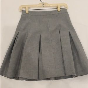 DVF Pleates Gray Skirt - size: 0 like new!